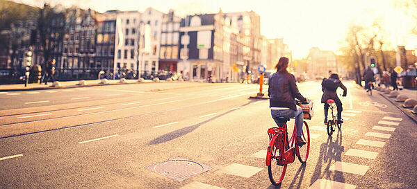 Radfahrer in der Stadt.
