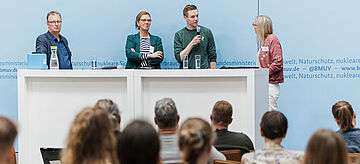 Podiumsdiskussion