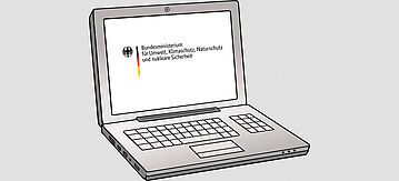 Illustriert: Laptop mit BMUKN-Logo
