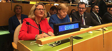 Svenja Schulze und Kanzlerin Merkel beim UN-Klimagipfel in New York