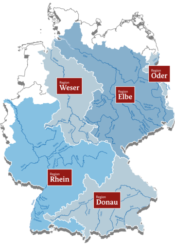 Die Deutschland-Karte zeigt die Flussregionen der größten deutschen Flüsse: Weser, Oder, Elbe, Rhein und Donau.. Weitere Informationen siehe Bildunterschrift