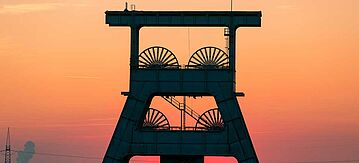 Zechenturm im Abendlicht