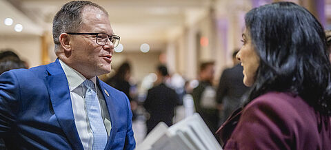 Bundesumweltminister Schneider und Energieministerin Reiche bei G7 in Kanada