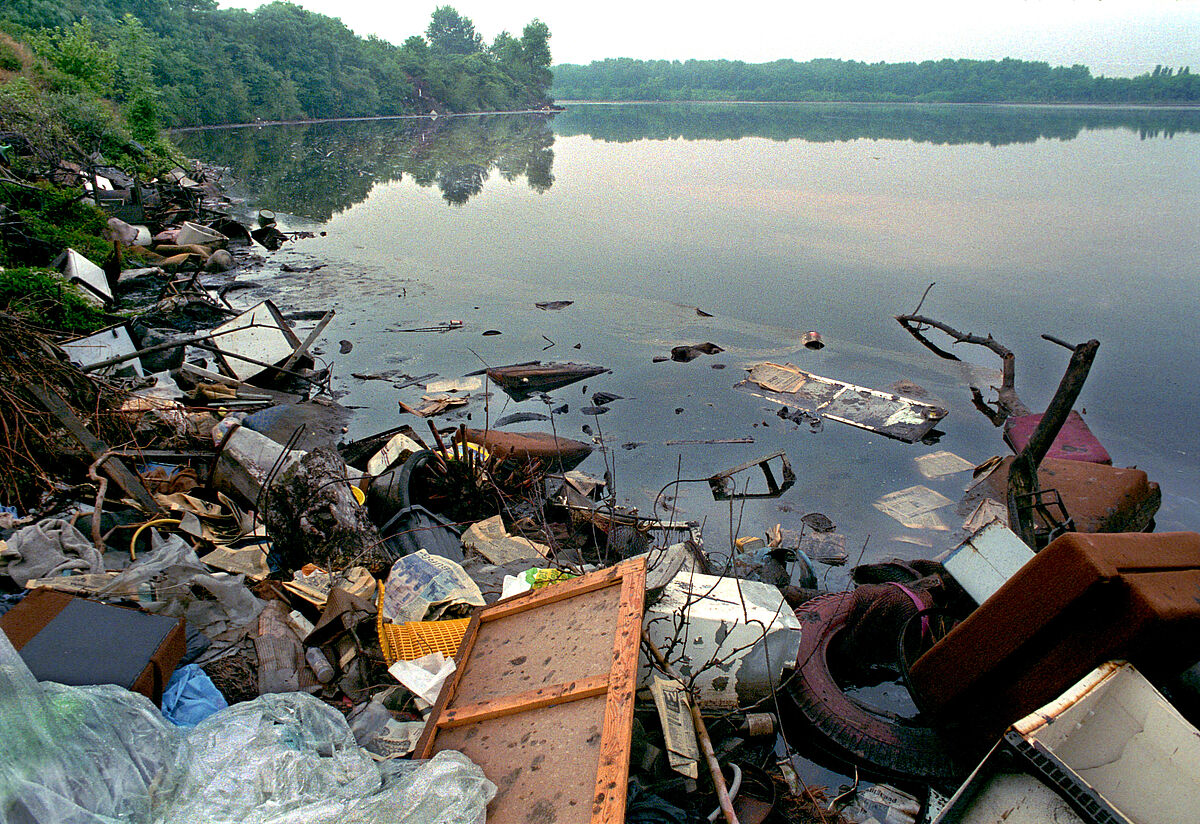 DDR - Bitterfeld Silbersee 1990