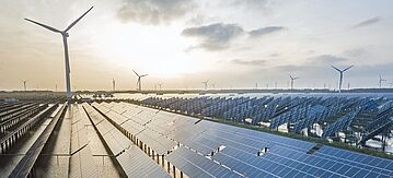 Solar- und Windkraftanlagen