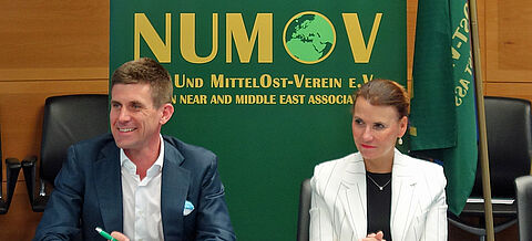 Herr Philipp Steiner und Rita Schwarzelühr-Sutter 