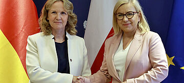 Bundesumweltministerin Steffi Lemke und ihre polnische Amtskollegin, Paulina Hennig-Kloska