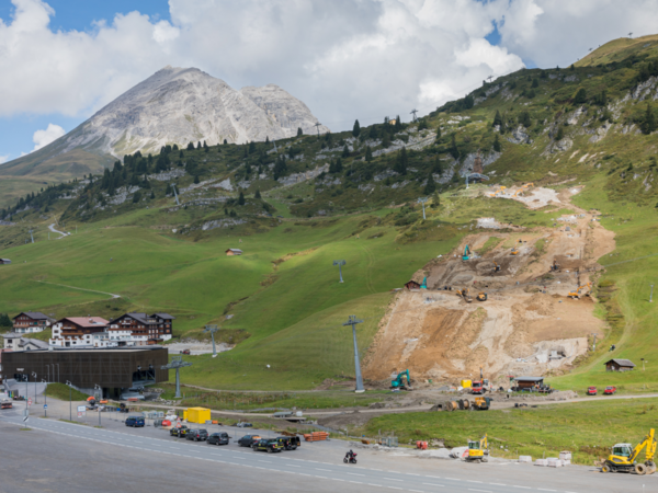 Der Bau einer Skipiste im Sommer