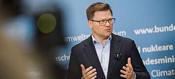 Carsten Schneider