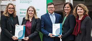 Sachverständigenrat für Umweltfragen (SRU) übergibt Stellungnahme an Bundesumweltminister Carsten Schneider und Bundesbauministerin Verena Hubertz