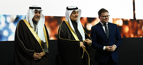 Eröffnung IFAT Saudi-Arabien: Regierungsvertreter und Carsten Schneider