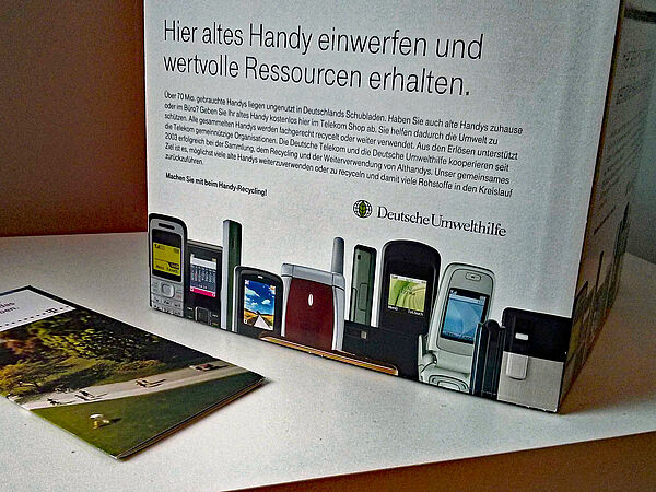 Sammelbox für alte Handys