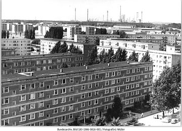 Schwedt, Wohnungsbauten 1986. Weitere Informationen siehe Bildunterschrift