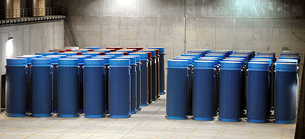 80 Castorbehälter im Zwischenlager in Gorleben