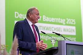 Joachim Rukwied, Präsident des Deutschen Bauernverbands hält eine Rede