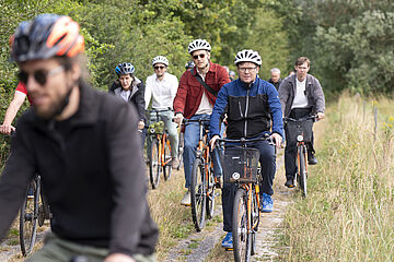 Fahrradtour am Grünen Band. Weitere Informationen siehe Bildunterschrift