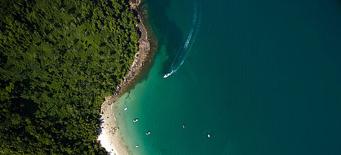Luftaufnahme einer Insel in Brasilien 