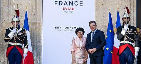 Schneider beim G7-Umweltministertreffen in Paris