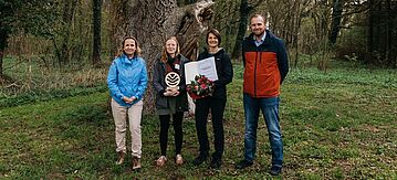 Bundesministerin Steffi Lemke bei der Auszeichnung des UN-Dekade-Projekts Nordvorpommersche Waldlandschaft