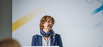 Christiane Rohleder spricht auf dem dritten high lever Segment.
