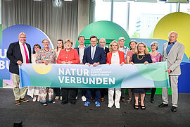 Gruppenfoto mit Umweltunterstützer