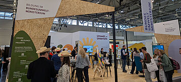 Trubel am BMUKN-Messestand 
