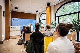 Bettina Hagedorn, Parlamentarische Staatssekretärin beim Bundesumweltminister - Auszeichnung der Gewinnerprojekte des UN-Dekade Projektwettbewerbs 2025 Stadtnatur im BMUKN in Berlin.