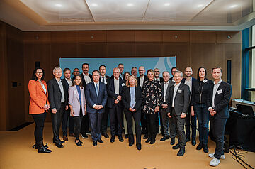 Gruppenfoto. for further information see image caption