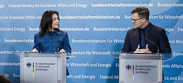 Carsten Schneider und Katharina Reiche bei Vorstellung der Chemieagenda