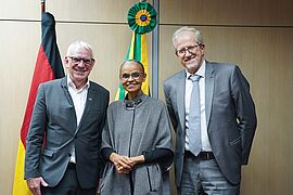Staatssekretär Jochen Flasbarth mit der brasilianischen Umweltministerin Marina Silva 
