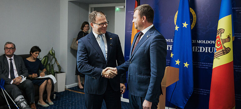Schneider trifft Amtskollegen Sergiu Lazarencu 
