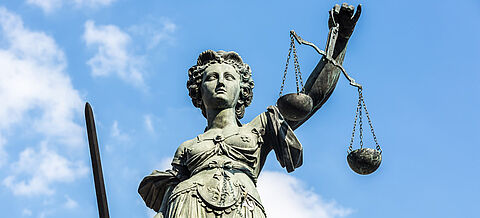 Justitia-Statue in Frankfurt
