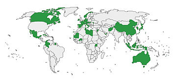 Weltkarte: Grün markiert sind die Länder, die nationale Ziele und Strategien für Artenvielfalt eingereicht haben. Darunter auch Deutschland.